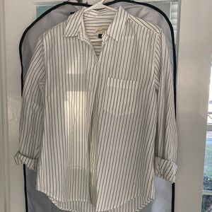 Universal Thread White and Black Striped Women’s Shirt